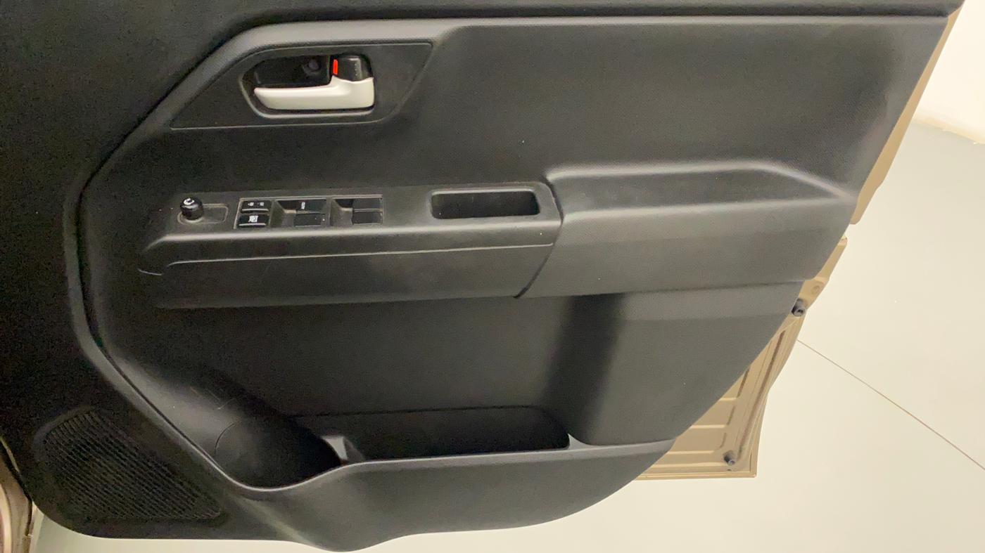 2020 Maruti New Wagon-R VXI 1.0 AMT, Petrol, Automatic, 52,287 km, Driver Side Door Panels Control