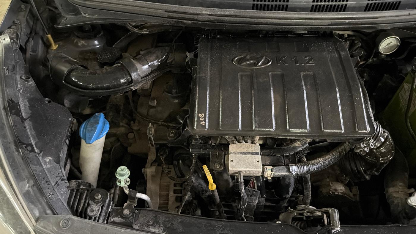 2018 Hyundai Xcent E+, CNG, Manual, 72,436 km, Engine View - Right