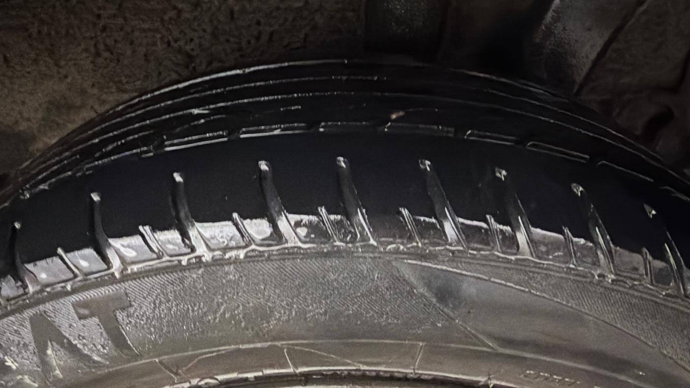 2018 Hyundai Xcent E+, CNG, Manual, 72,436 km, Left Rear Tyre Tread