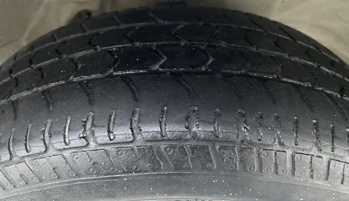 2018 Maruti Alto K10 VXI P, Petrol, Manual, 30,508 km, Right Front Tyre Tread