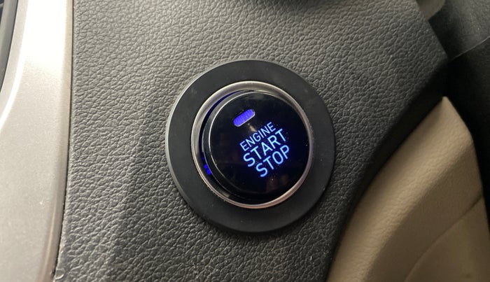 2017 Hyundai Verna 1.6 VTVT SX O, Petrol, Manual, 60,607 km, Keyless Start/ Stop Button