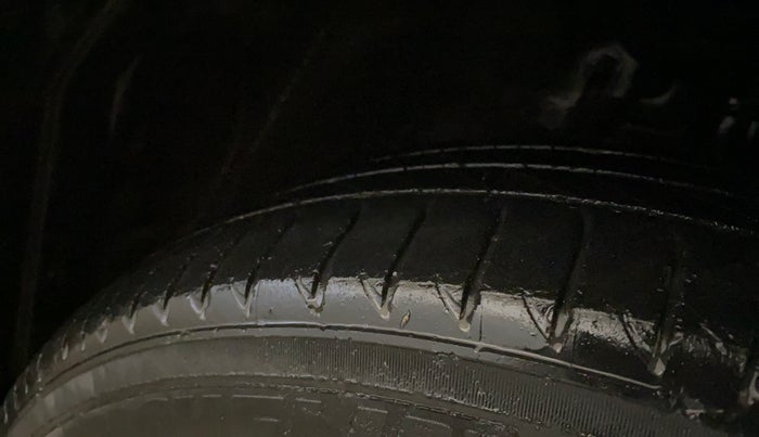 2019 Honda WR-V 1.2L I-VTEC S MT, CNG, Manual, 93,521 km, Right Front Tyre Tread