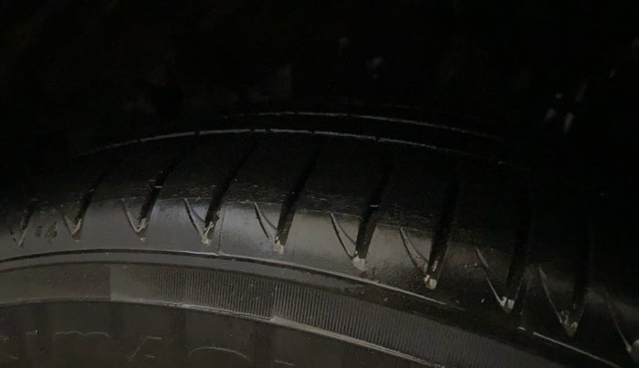 2019 Honda WR-V 1.2L I-VTEC S MT, CNG, Manual, 93,521 km, Left Front Tyre Tread