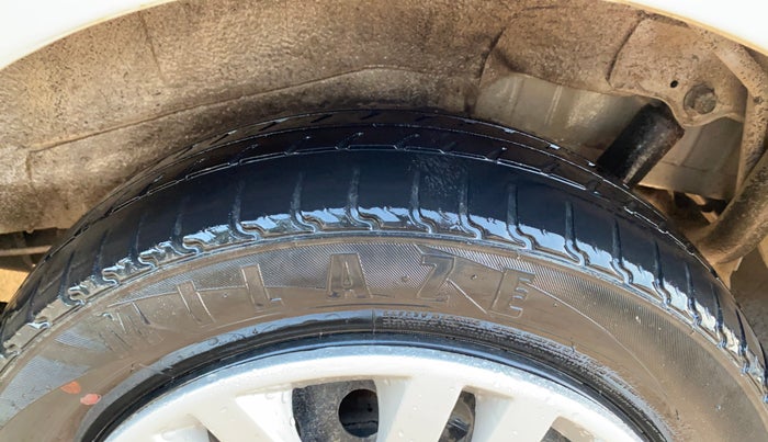 2017 Maruti Wagon R 1.0 VXI, CNG, Manual, 71,620 km, Left Rear Tyre Tread