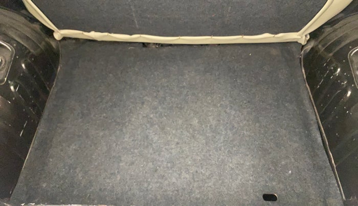 2018 Renault Kwid RXT 1.0 (O), Petrol, Manual, 43,357 km, Boot Inside