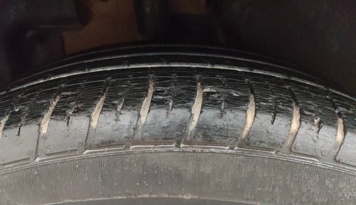 2018 Renault Captur RXT PETROL, Petrol, Manual, 43,274 km, Right Rear Tyre Tread