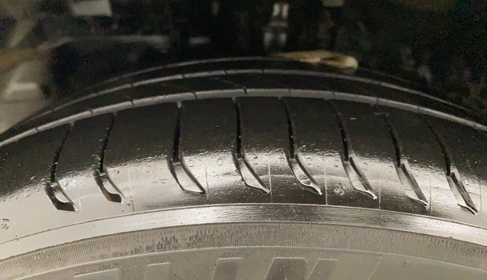 2019 Toyota Corolla Altis VL CVT PETROL, Petrol, Automatic, 27,944 km, Left Front Tyre Tread