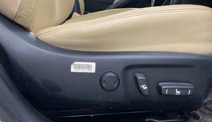 2019 Toyota Corolla Altis VL CVT PETROL, Petrol, Automatic, 27,944 km, Driver Side Adjustment Panel