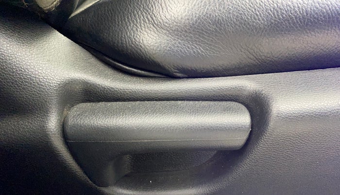 2018 Honda Jazz 1.2L I-VTEC V, Petrol, Manual, 82,275 km, Driver Side Adjustment Panel