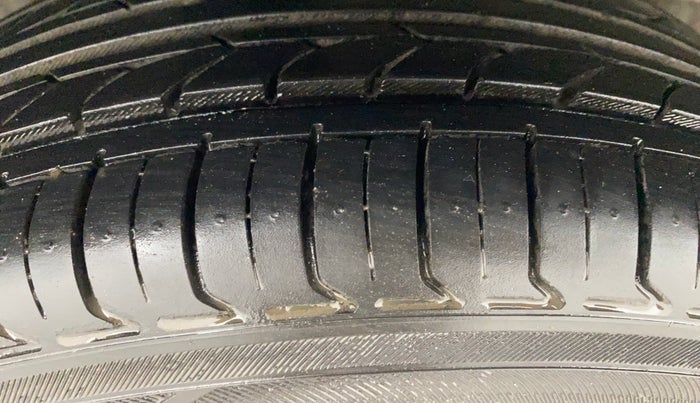 2018 Honda Jazz 1.2L I-VTEC V, Petrol, Manual, 82,275 km, Right Rear Tyre Tread