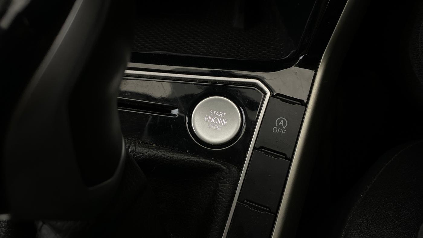 2023 Volkswagen VIRTUS TOPLINE TSI 1.0 AT, Petrol, Automatic, 77,369 km, Keyless Start/ Stop Button