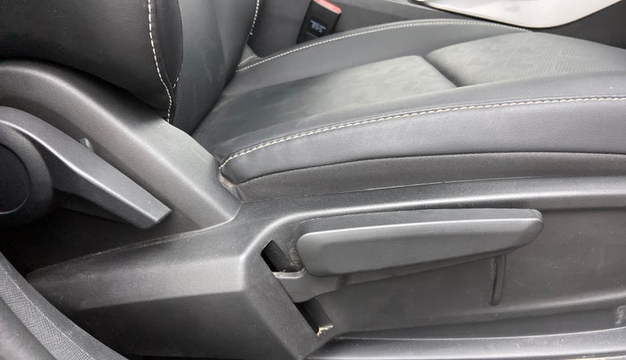2022 Tata ALTROZ XZA PLUS, Petrol, Automatic, 9,638 km, Driver Side Adjustment Panel