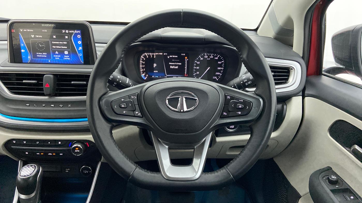 2022 Tata ALTROZ XZA PLUS, Petrol, Automatic, 9,638 km, Steering Wheel Close Up
