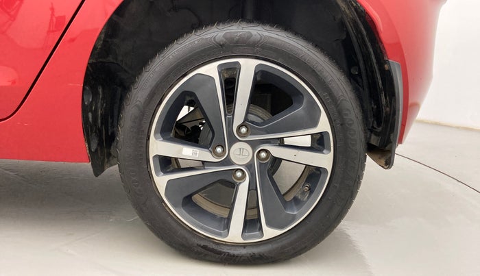 2022 Tata ALTROZ XZA PLUS, Petrol, Automatic, 9,638 km, Left Rear Wheel