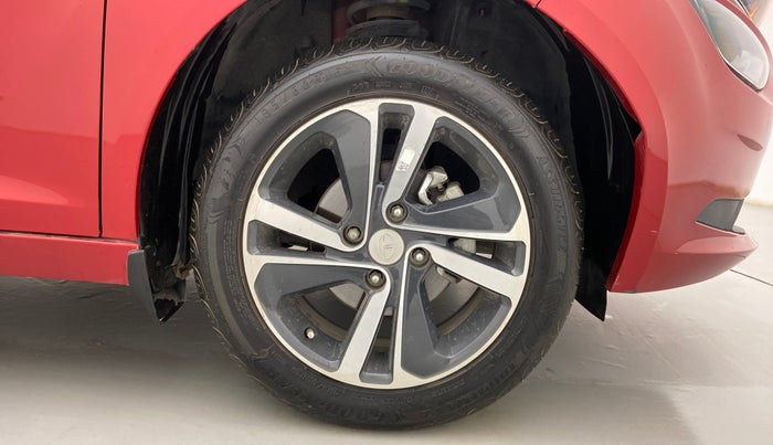 2022 Tata ALTROZ XZA PLUS, Petrol, Automatic, 9,638 km, Right Front Wheel