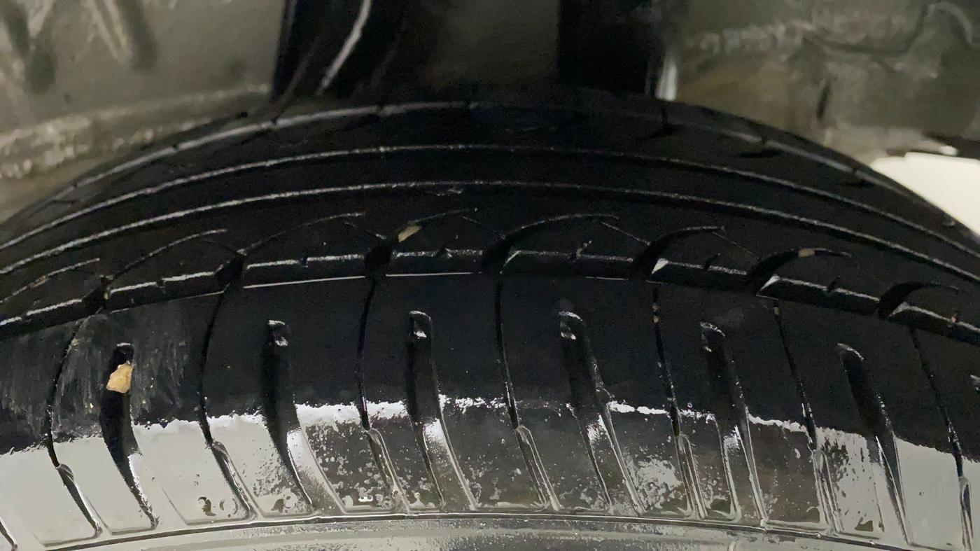 2018 Honda Amaze 1.5L I-DTEC S, Diesel, Manual, 88,884 km, Left Rear Tyre Tread