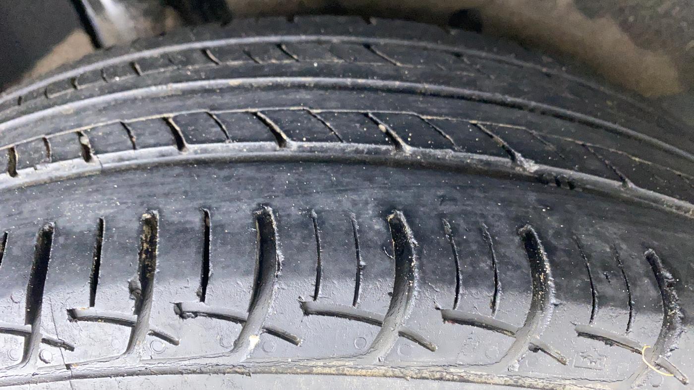 2016 Maruti Baleno DELTA CVT PETROL 1.2, Petrol, Automatic, 55,821 km, Right Rear Tyre Tread