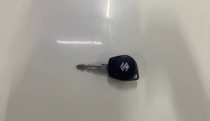 2025 Maruti Dzire VDI, Diesel, Manual, 79,686 km, Key Close Up
