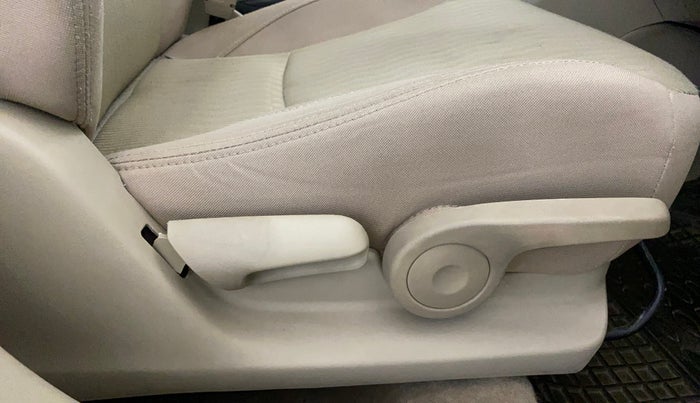 2018 Maruti Ciaz DELTA 1.4 MT PETROL, Petrol, Manual, 78,720 km, Driver Side Adjustment Panel