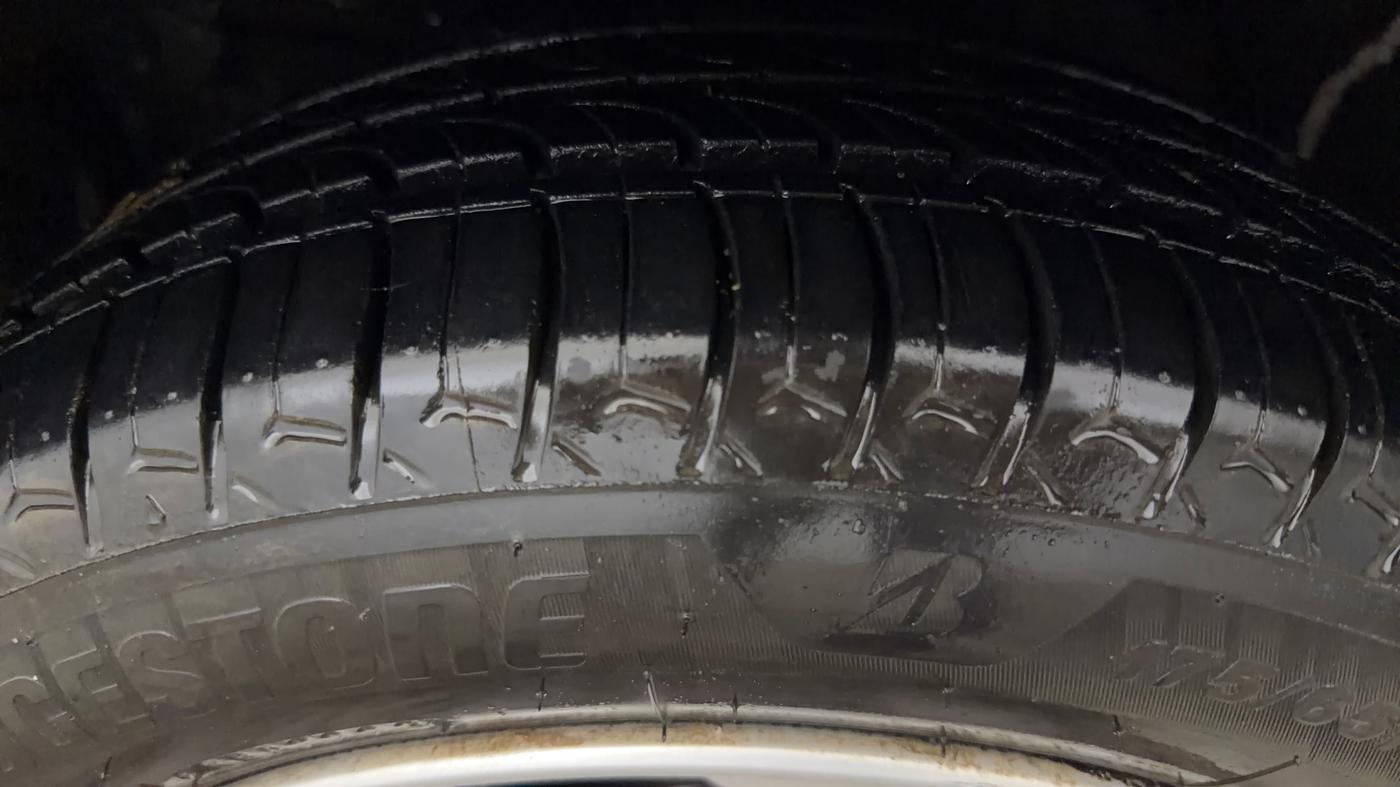 2016 Honda City 1.5L I-VTEC VX CVT, Petrol, Automatic, 41,221 km, Left Front Tyre Tread