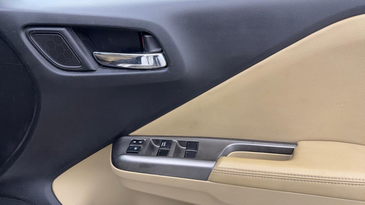 2016 Honda City 1.5L I-VTEC VX CVT, Petrol, Automatic, 41,221 km, Driver Side Door Panels Control