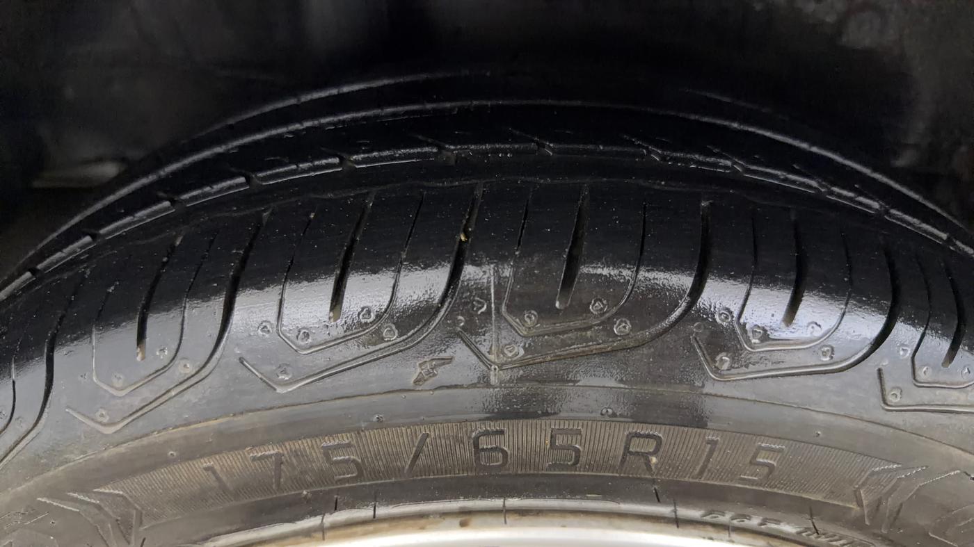 2016 Honda City 1.5L I-VTEC VX CVT, Petrol, Automatic, 41,221 km, Right Rear Tyre Tread