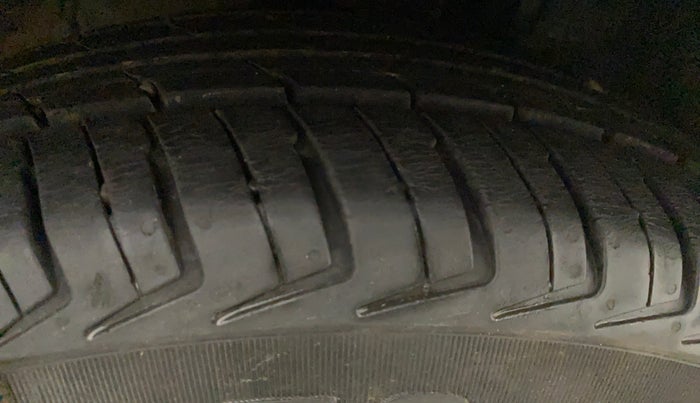 2018 Datsun Redi Go A, Petrol, Manual, 58,939 km, Left Rear Tyre Tread