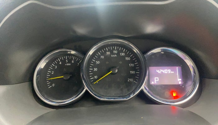 2017 Renault Duster RXS CVT, Petrol, Automatic, 42,374 km, Odometer Image
