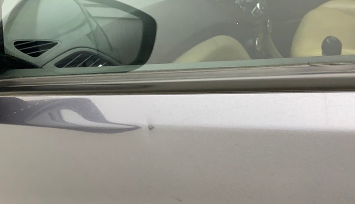 2014 Hyundai Verna FLUIDIC 1.6 VTVT SX, Petrol, Manual, 84,015 km, Front passenger door - Slightly dented