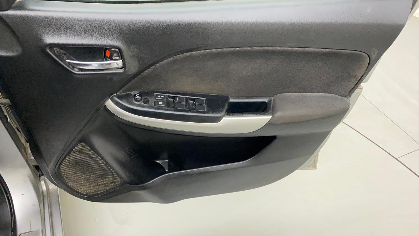 2018 Maruti Baleno DELTA PETROL 1.2, CNG, Manual, 97,583 km, Driver Side Door Panels Control