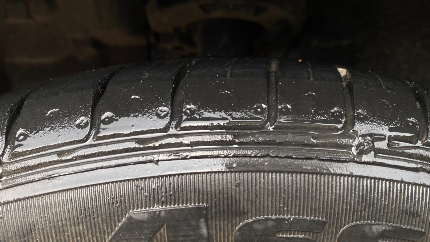2021 Ford FREESTYLE TITANIUM 1.2 PETROL, Petrol, Manual, 13,982 km, Left Front Tyre Tread