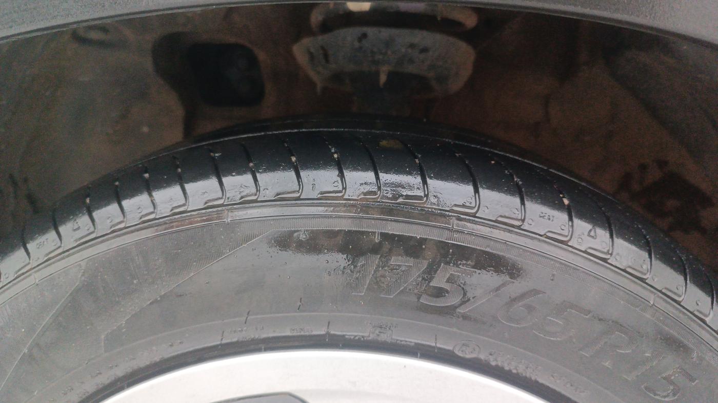 2025 Hyundai EXTER SX 1.2 MT, Petrol, Manual, 14,384 km, Left Front Tyre Tread