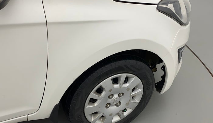 2014 Hyundai i20 MAGNA (O) 1.4 CRDI, Diesel, Manual, 67,260 km, Right fender - Slight discoloration