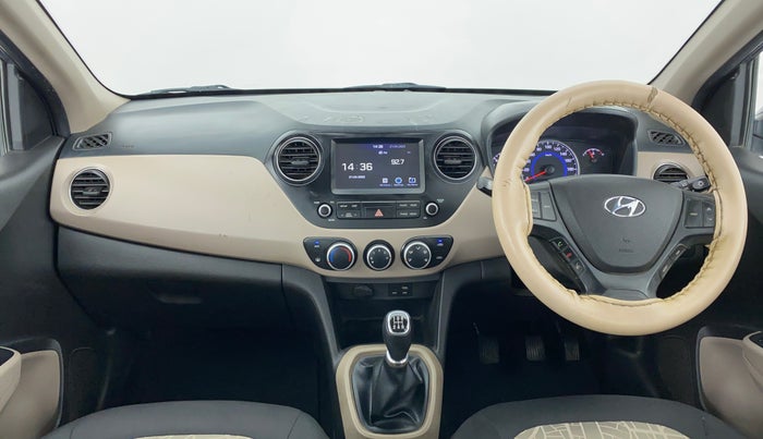 2017 Hyundai Grand i10 Sportz(O) 1.2 MT, Petrol, Manual, 38,751 km, Dashboard
