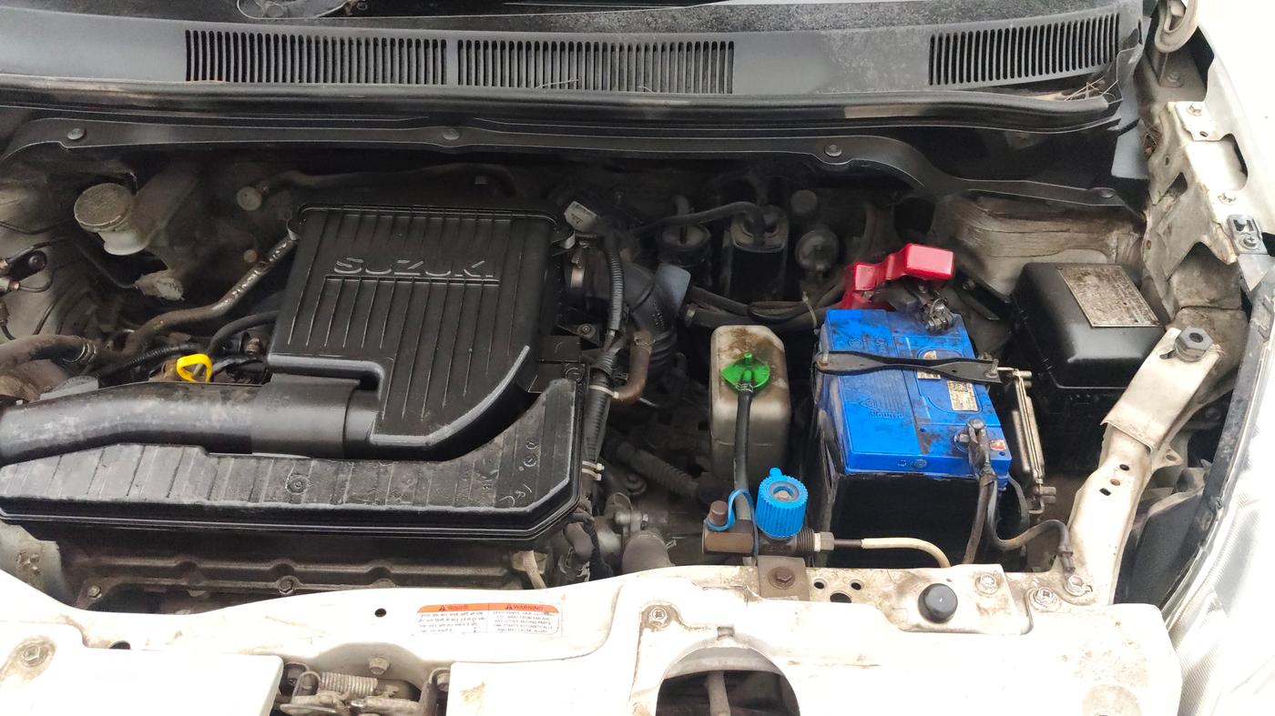 2014 Maruti Ritz VXI, CNG, Manual, 48,812 km, Engine View - Left