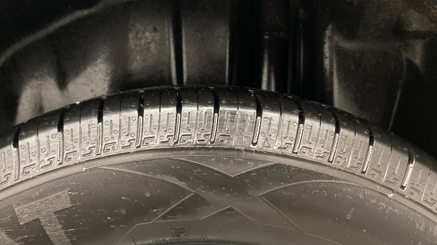 2018 Maruti Ciaz ZETA 1.4  AT PETROL, Petrol, Automatic, 59,221 km, Left Rear Tyre Tread