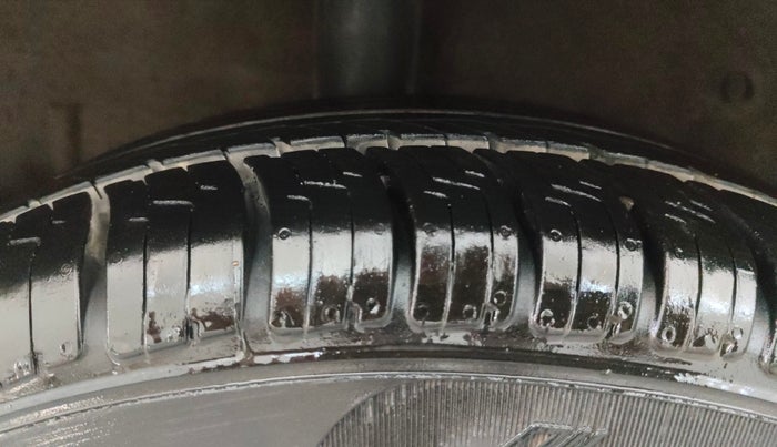 2017 Maruti Celerio VXI CNG, CNG, Manual, 94,079 km, Right Rear Tyre Tread