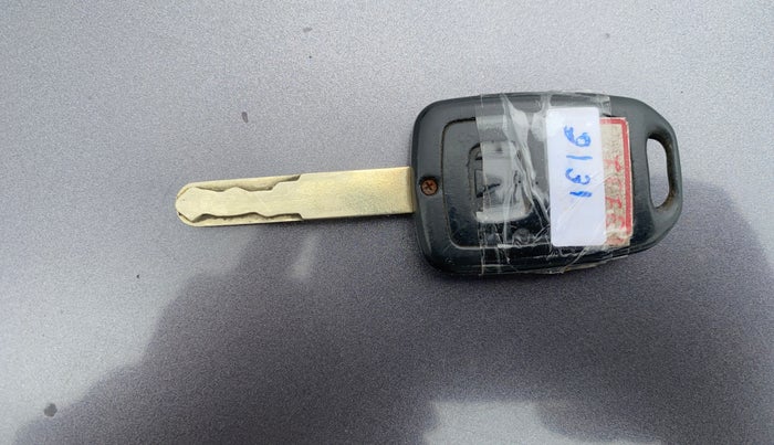 2017 Honda WR-V 1.2L I-VTEC VX MT, Petrol, Manual, 69,556 km, Key Close Up