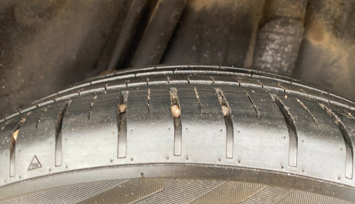 2017 Honda WR-V 1.2L I-VTEC VX MT, Petrol, Manual, 69,556 km, Left Rear Tyre Tread