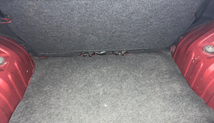 2016 Renault Kwid RXT 0.8 (O), Petrol, Manual, 32,225 km, Boot Inside