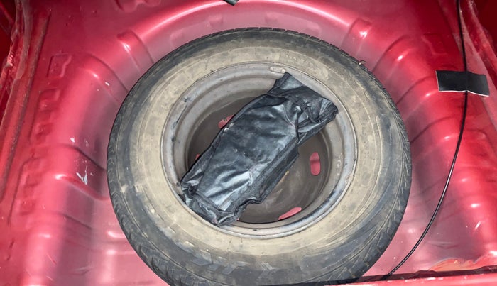 2016 Renault Kwid RXT 0.8 (O), Petrol, Manual, 32,225 km, Spare Tyre