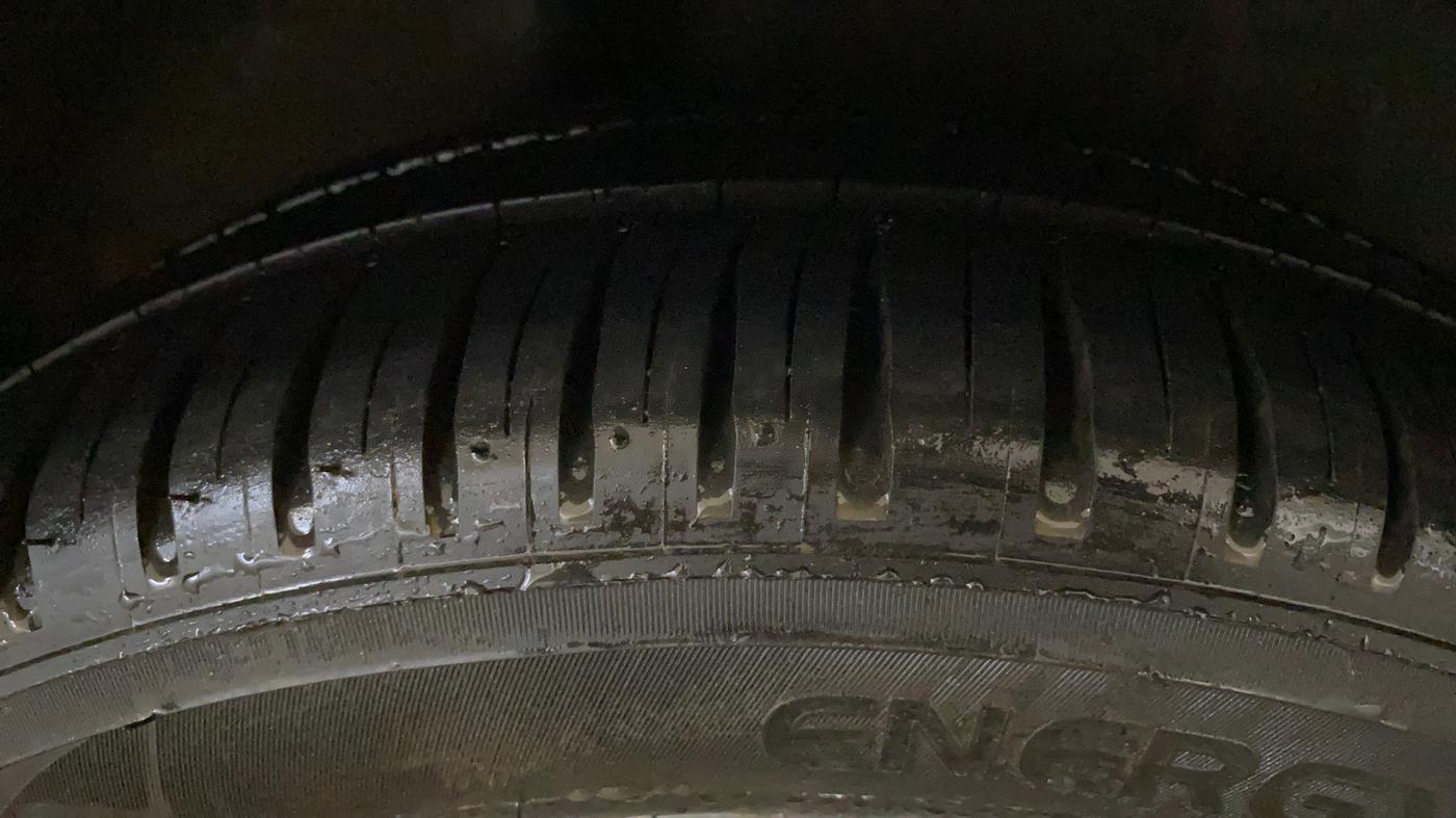 2021 Honda Amaze 1.2L I-VTEC VX, Petrol, Manual, 1,16,501 km, Right Rear Tyre Tread