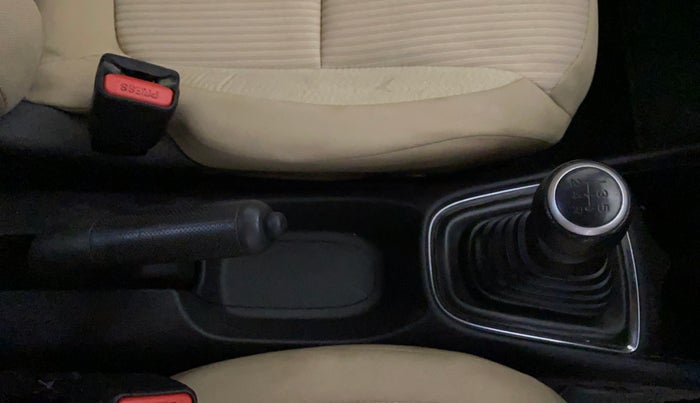 2021 Honda Amaze 1.2L I-VTEC VX, Petrol, Manual, 1,16,311 km, Gear Lever