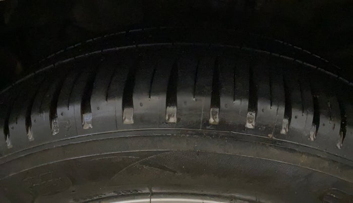 2021 Honda Amaze 1.2L I-VTEC VX, Petrol, Manual, 1,16,311 km, Left Front Tyre Tread