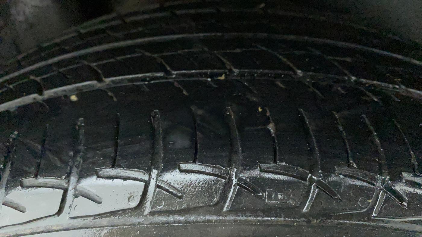 2021 Skoda Rapid AMBITION AT TSI, Petrol, Automatic, 55,436 km, Right Rear Tyre Tread