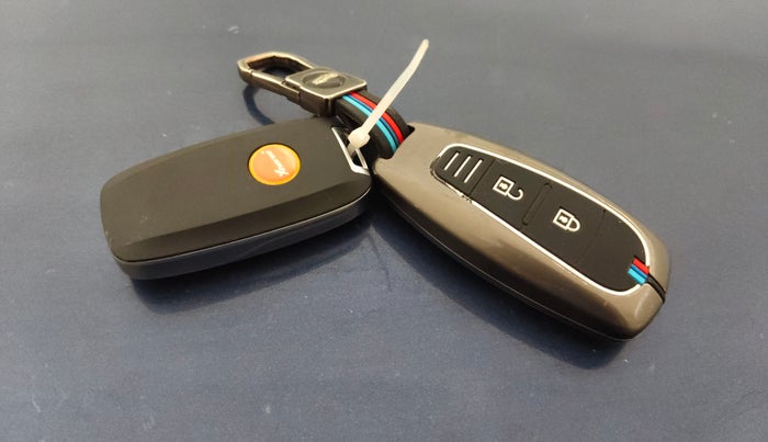 2020 Maruti Ciaz ALPHA  AT 1.5 SHVS PETROL, Petrol, Automatic, 81,801 km, Key Close Up