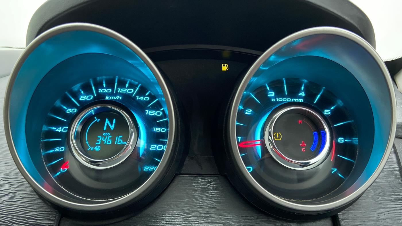 2020 Mahindra XUV500 W9 AT, Diesel, Automatic, 34,665 km, Odometer Image