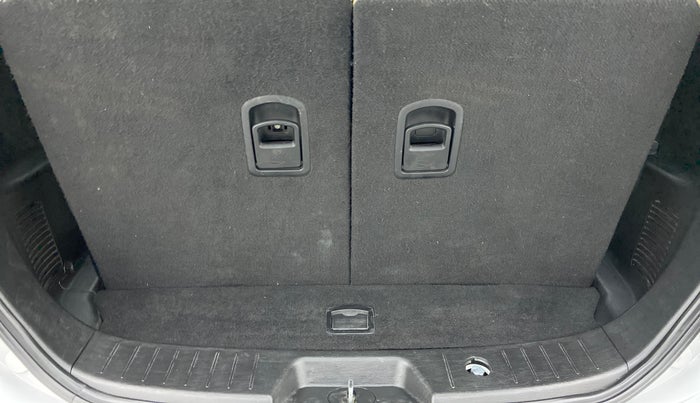 2020 Mahindra XUV500 W9 AT, Diesel, Automatic, 34,665 km, Boot Inside