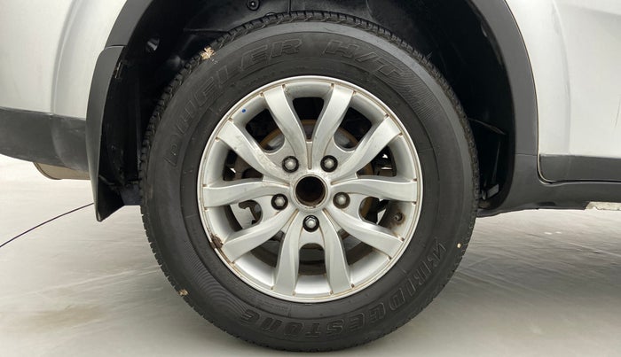 2020 Mahindra XUV500 W9 AT, Diesel, Automatic, 34,665 km, Right Rear Wheel