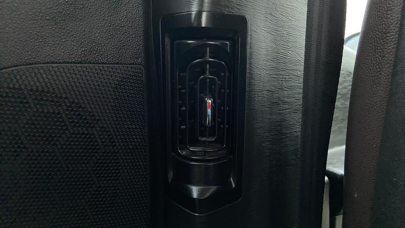 2020 Mahindra XUV500 W9 AT, Diesel, Automatic, 34,665 km, Rear AC Vents